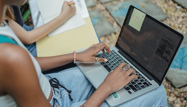 CURSO-vagas-abertas-em-cursos-de-graduacao-gratuitos-a-distancia-da-ufrpe