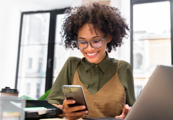 fflch-usp-abre-vagas-em-cursos-gratuitos-totalmente-online-ou-presenciais