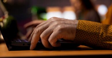curso-gratuito-a-distancia-de-tutoria-e-a-inclusao-de-estudantes-com-deficiencia-visual-recebe-inscricoes