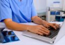cursos-gratuitos-de-especializacao-tecnica-ead-em-enfermagem-abrem-5-mil-vagas