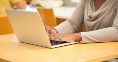 especializacao-gratuita-com-aulas-online-em-gestao-educacional-recebe-inscricoes