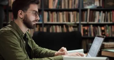 uefs-abre-300-vagas-em-especializacao-gratuita-a-distancia