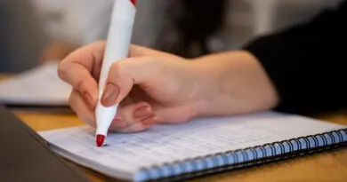 cursos-de-especalizacao-tecica-gratuitos-ouline-ou-presenciais-abrem-1200-vagas