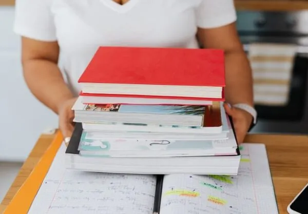 cursos-gratuitos-de-mestrado-e-doutorado-em-historia-da-ufpr-recebem-inscricoes